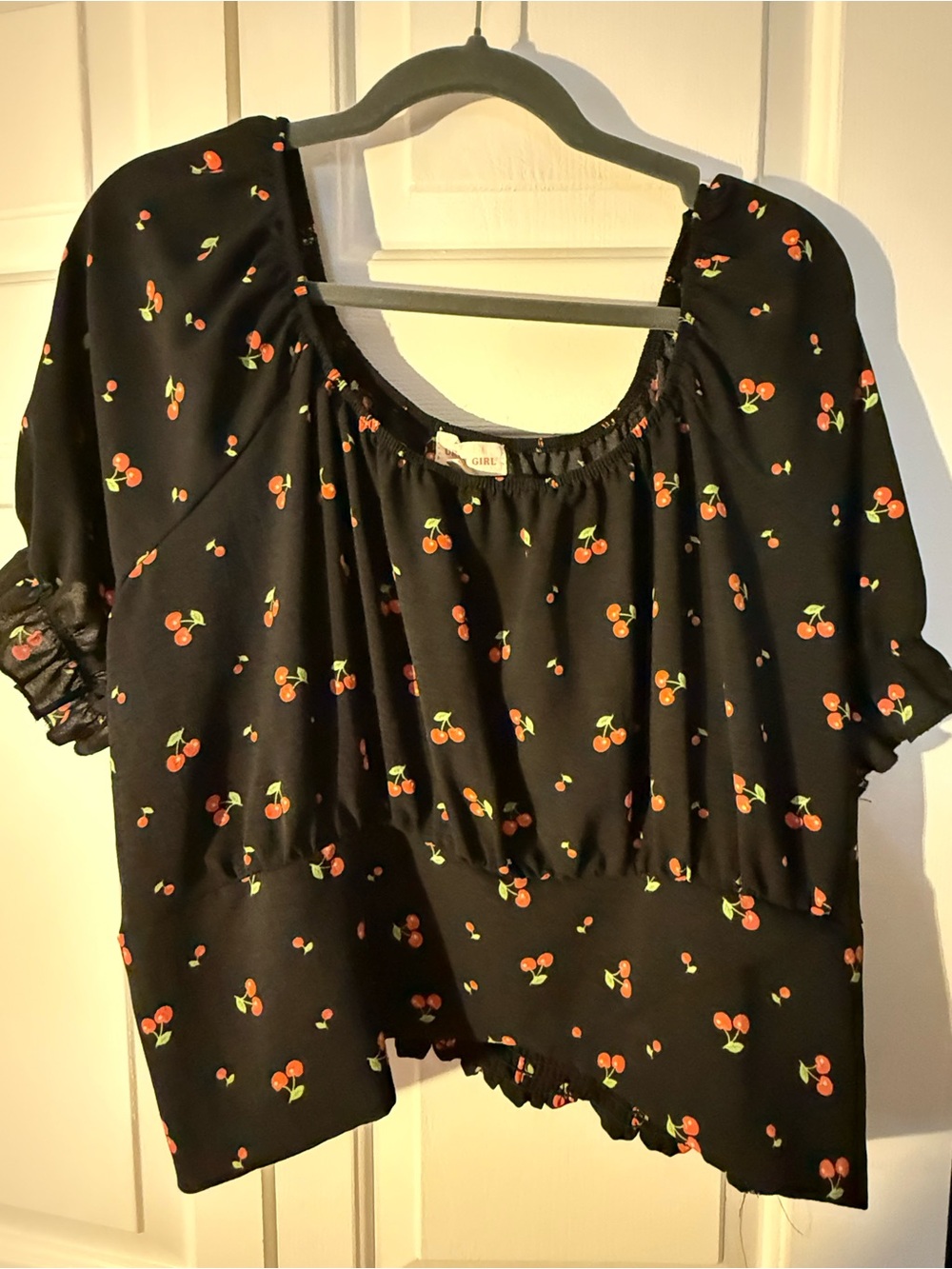 Black Cherry-Print Women’s Blouse with Elastic Hem crop top
